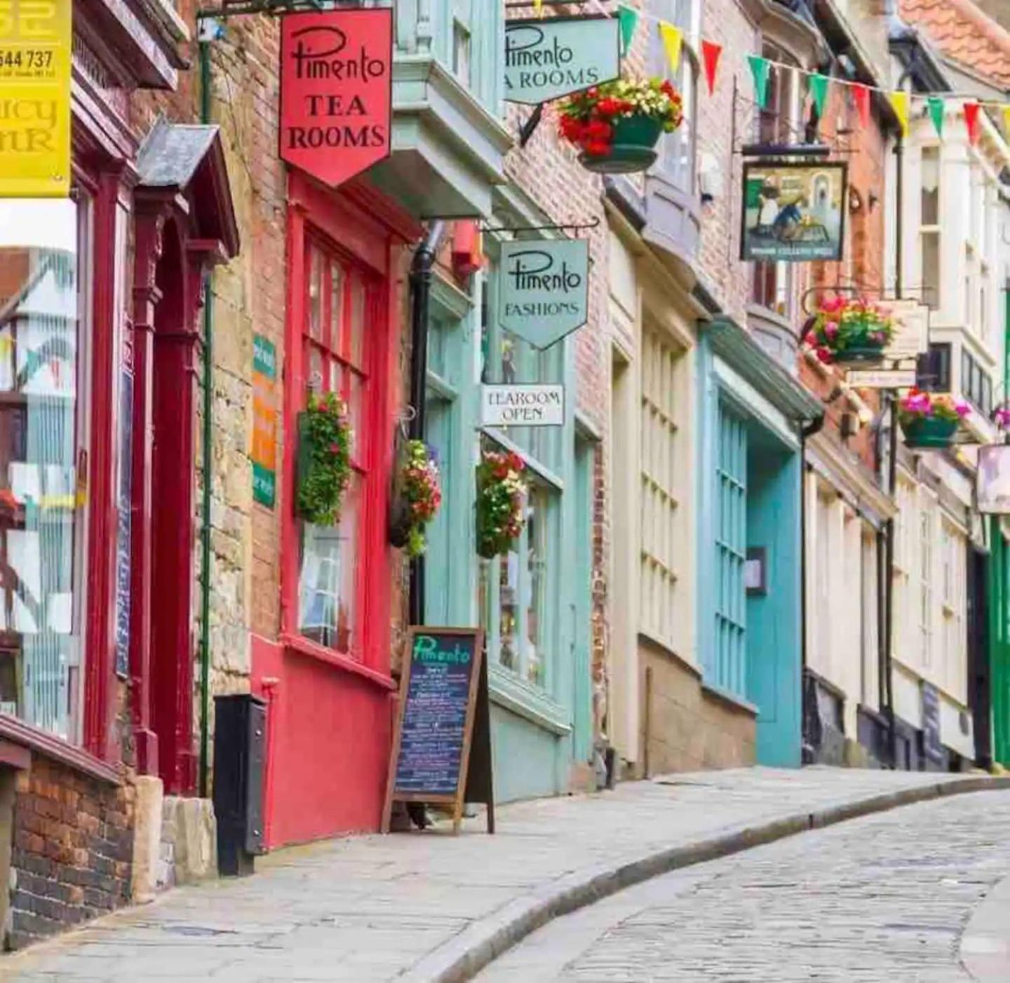 Pass The Keys Stunning Townhouse In Uphill Historic Lincoln Exterior foto